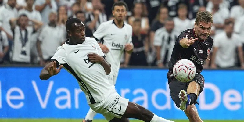 Beşiktaş Midtjylland'ı tek golle geçti: 1-0